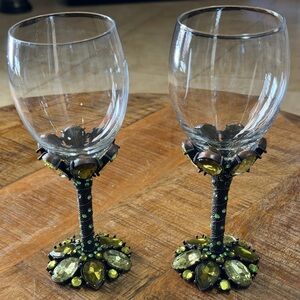 Vtg Swarovski 2 Saints Dark Green Faceted Stones W/ Gold Tone Metal Wine Glasses